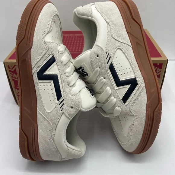 Vans Men’s Upland
Suede Marshmallow/Gum
VN000D250VM Sneakers - Picture 10 of 16